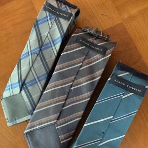 Banana Republic Men’s Ties